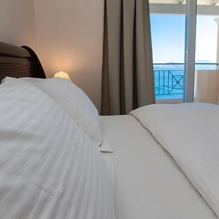 Сasa de vacaciones Anthula With Pool And Stunning Sea Views